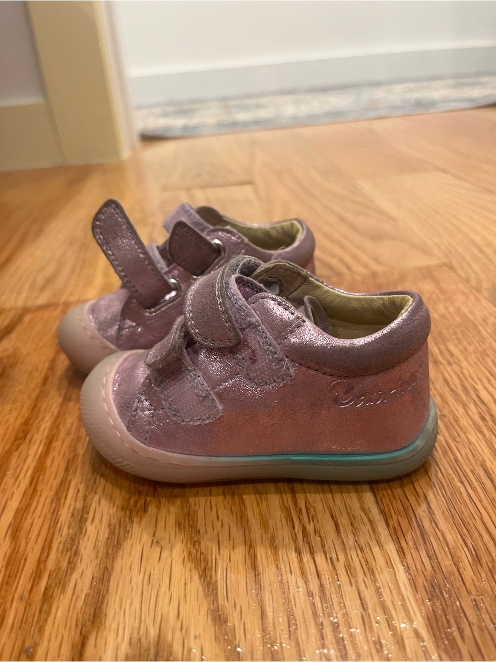 Naturino Cocoon Celeste Lilac size 19 EU/4 US